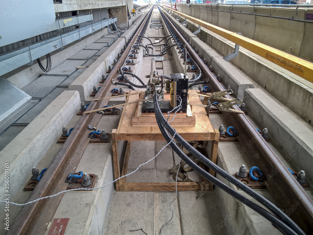 Short circuit device (Disconnecting type) for short circuit test