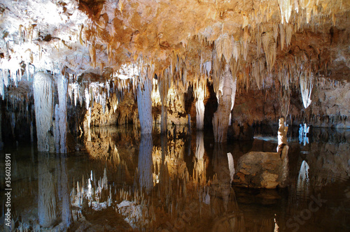 stalagtites photo