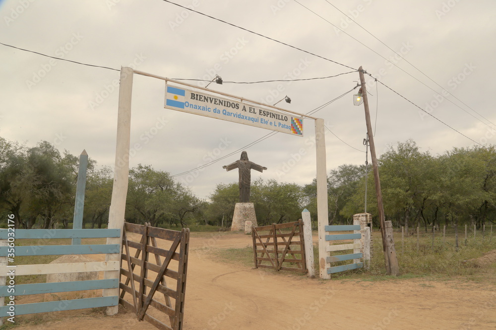 Entrada al pueblo de Espinillo Provincia del Chaco, Argentina
