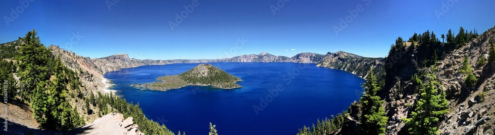 panorama of crater lake in Oregon on a clear day