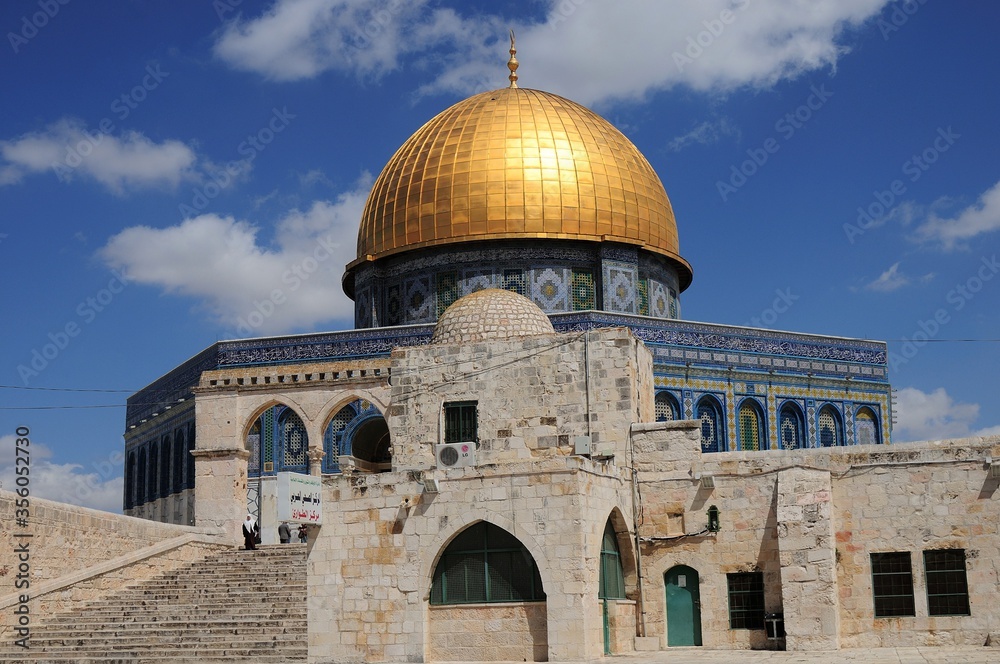 Mosque of Al-aqsa (Dome of the Rock) in Old Town. There are many historical buildings in the courtyard of Masjid Aksa Mosque.