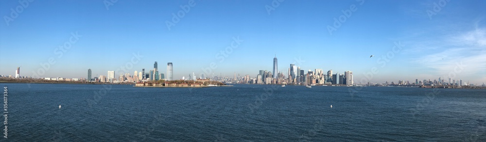 Fototapeta premium Piękny widok na panoramę Manhattanu, New York City Sky Line.