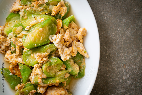  Stir Fried Angled Gourd with Egg