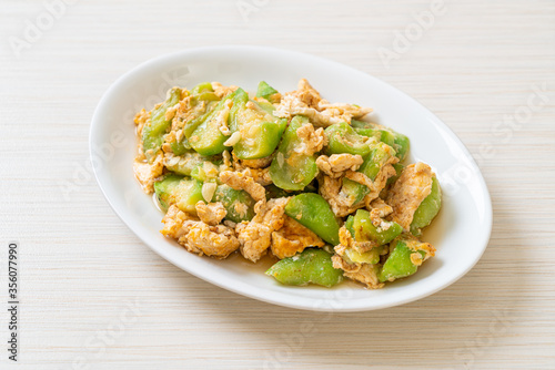  Stir Fried Angled Gourd with Egg