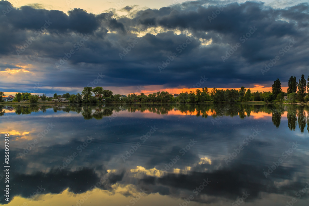 Fototapeta premium Sunset in Ukraine. Kiev region. 31. 05. 2020