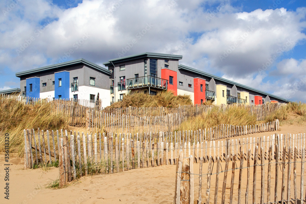 Beach side Apartments with balconies and fabulous ocean views at Swansea Bay on the SA1 development - UK Beach side Apartments with balconies and fabulous ocean views at Swansea Bay on the SA1 development - UK