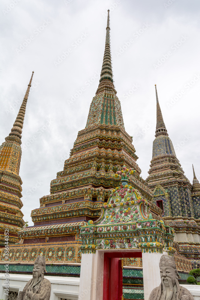 Fototapeta premium Famous Wat Pho in Bangkok, Thailand