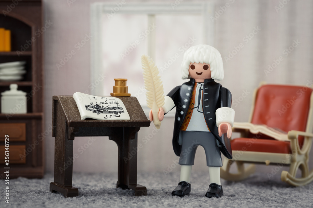 Lippstadt - Deutschland 8. Juni 2020 Playmobil Johann Sebastian Bach beim  komponieren Photos | Adobe Stock