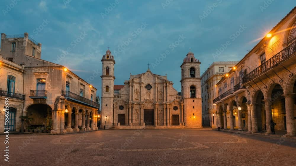 WS T/L ZI Town square with Catedral de San Cristobal / Havana, Cuba WS T/L ZI Town square with Catedral de San Cristobal / Havana, Cuba