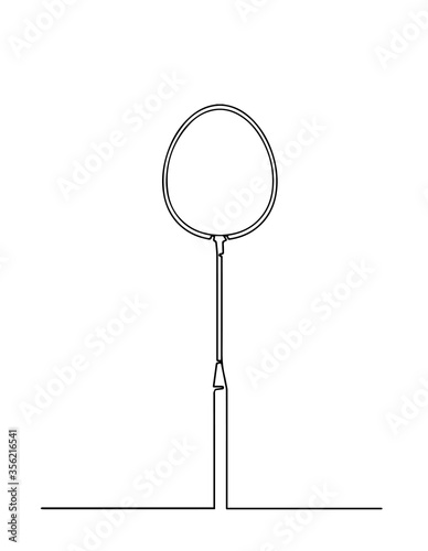 Continuous one line of tennis sport theme with racket and ball. Sign and symbol of sports game. Tennis logo, one line, tennis racket, Continuous one line drawing of badminton game tools. summer game.