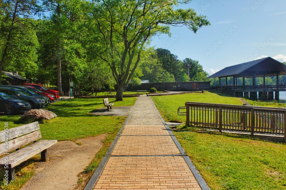 Fototapeta premium Path in a park