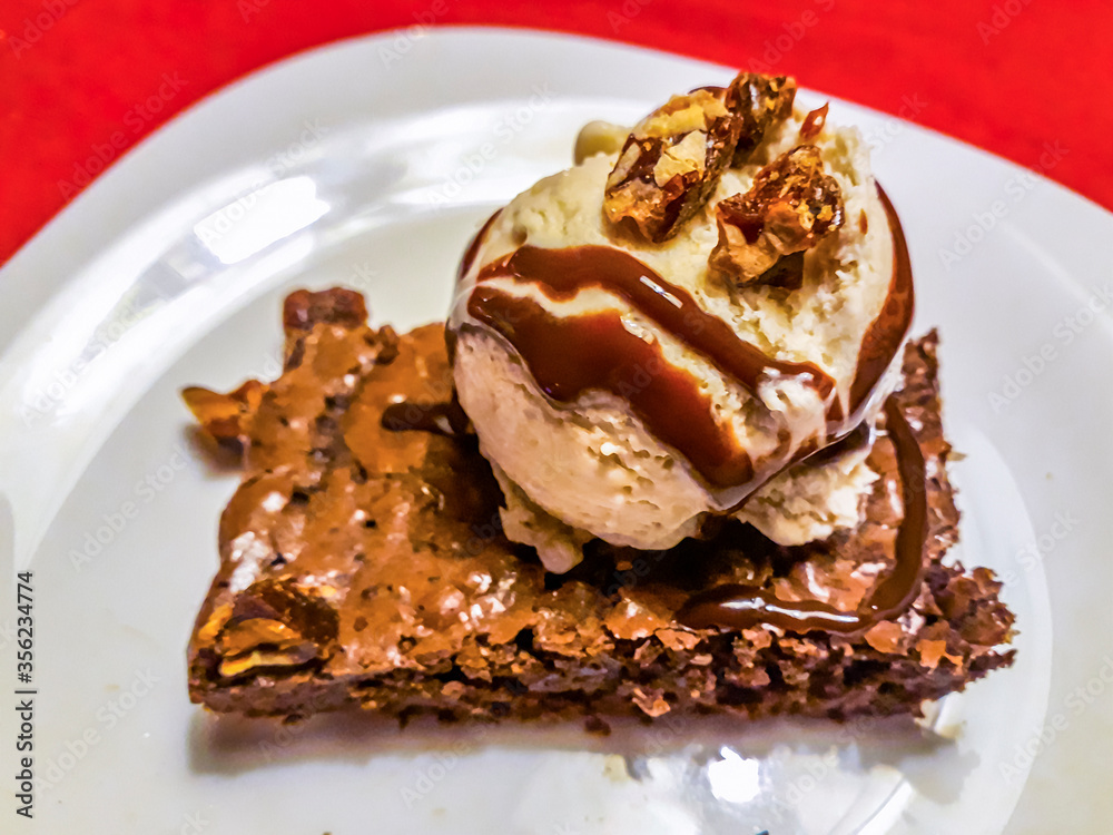 Brownie with Ice Cream Brownie with Ice Cream