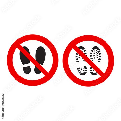 Do not step sign. Round danger symbol with footprint. Don't step on the grass icon.