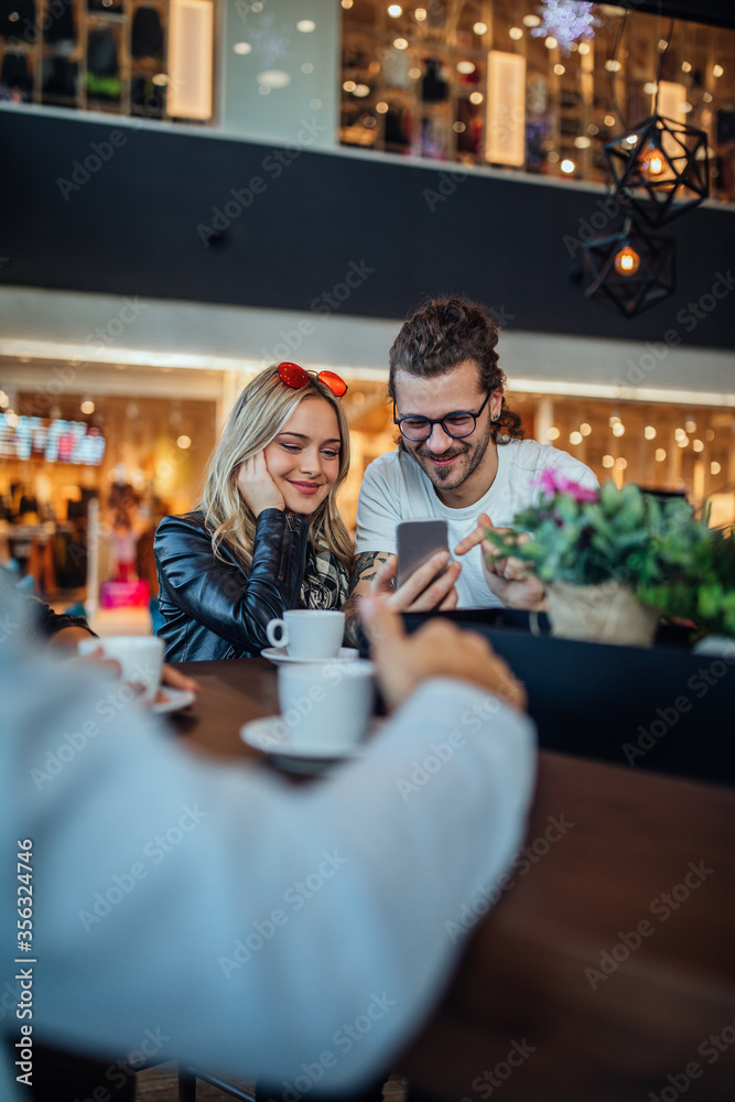 Good friends and a great wifi connection Good friends and a great wifi connection