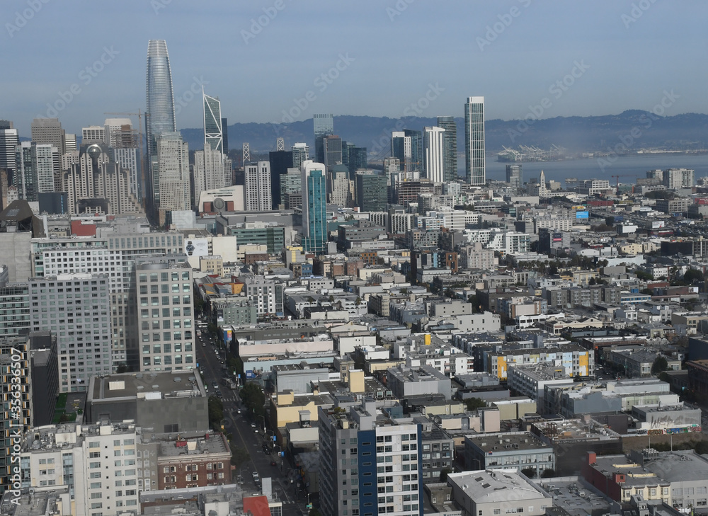 Obraz premium Beautiful aerial view of the San Francisco, USA. View of the Downtown, and San Francisco streets.