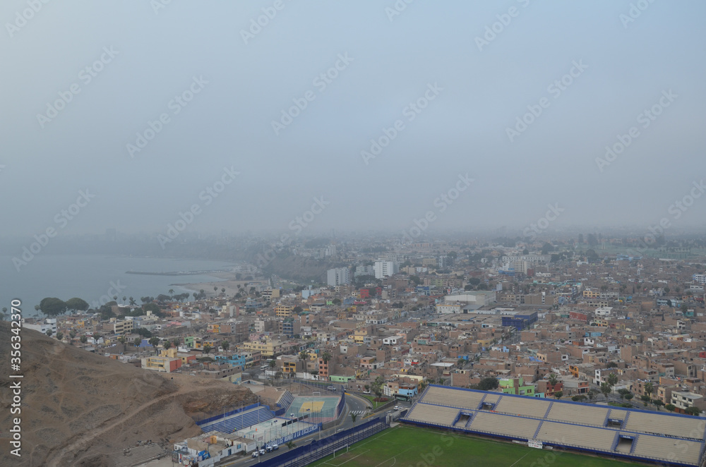 vista de favelas. lima. Perú