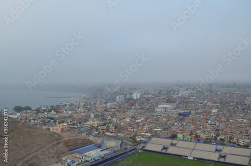 vista de favelas. lima. Perú