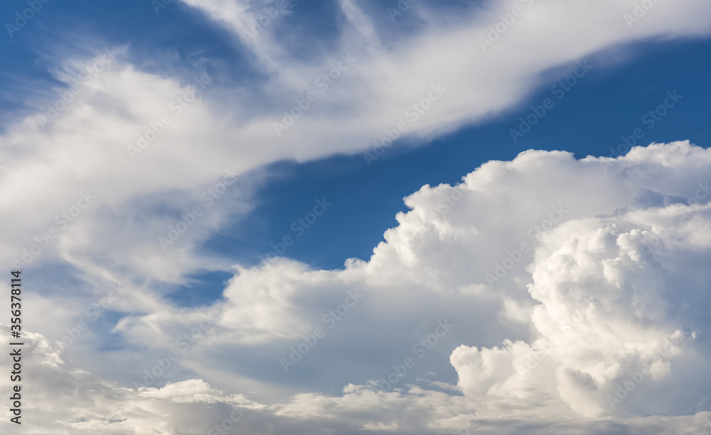 Fototapeta premium textured of cloud on blue sky
