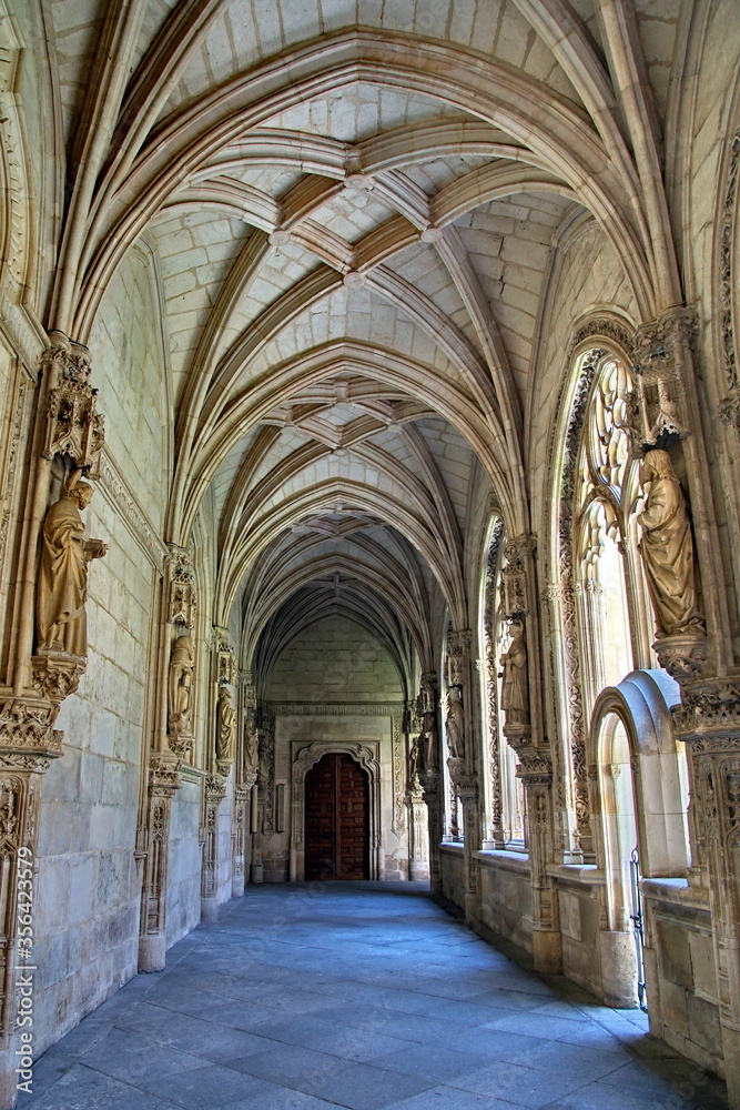 Gothic atrium of Monasterio San Juan de los Reyes or Monastery of Saint John of the Kings