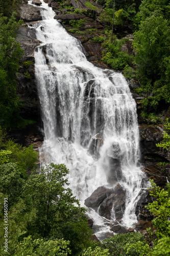 Fototapeta Naklejka Na Ścianę i Meble -  Upper Whitewater Falls in the Nantahala National Forest in Western North Carolina