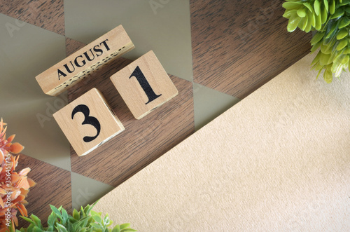 August 31, Number cube design in natural concept.