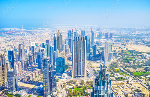 Canvas Print The business center in Dubai, UAE