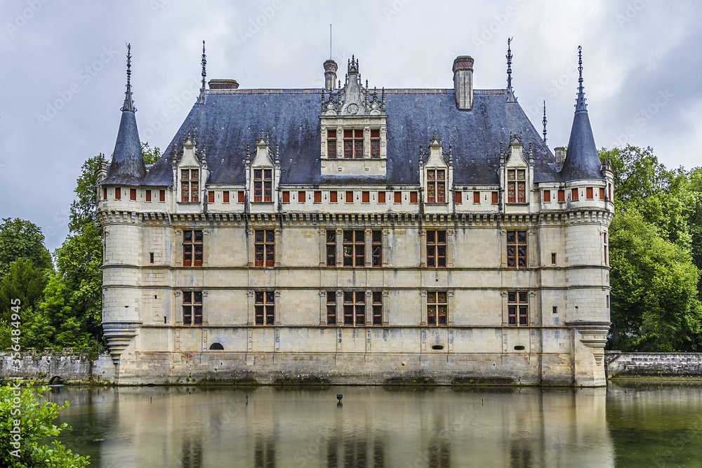 Chateau of Azay-le-Rideau was built from 1515 to 1527 - one of earliest French Renaissance chateaux. Island in Indre River, its foundations rise straight out of water.