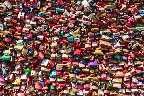 Wedding locks at Hohenzollern bridge © saiko3p