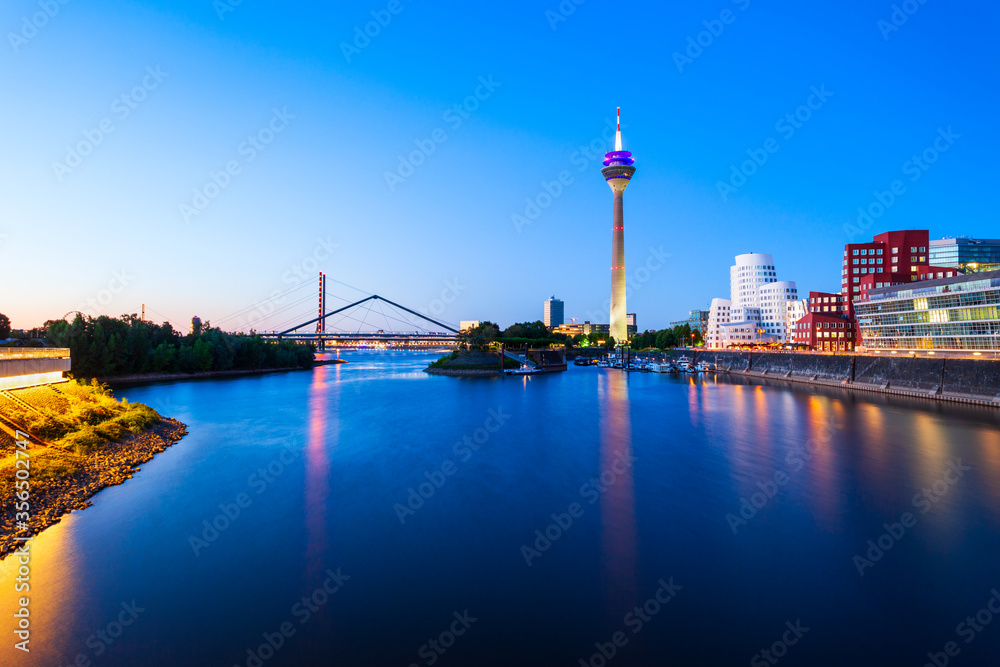 Fototapeta premium Medienhafen Media Harbour district, Dusseldorf