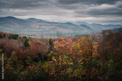 Autumn at White Mountains of New Hampshire © Viktor Posnov