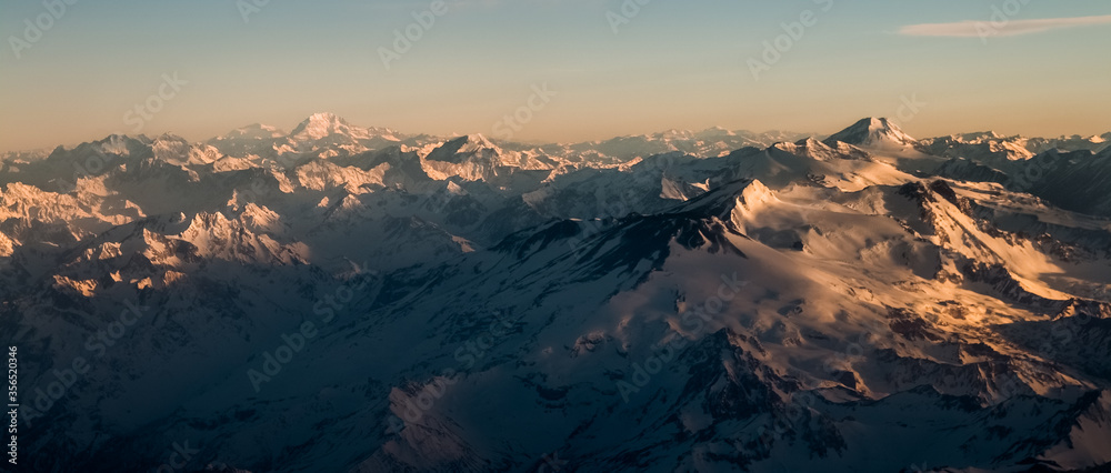 Cordillera de los Andes vista desde un avión comercial