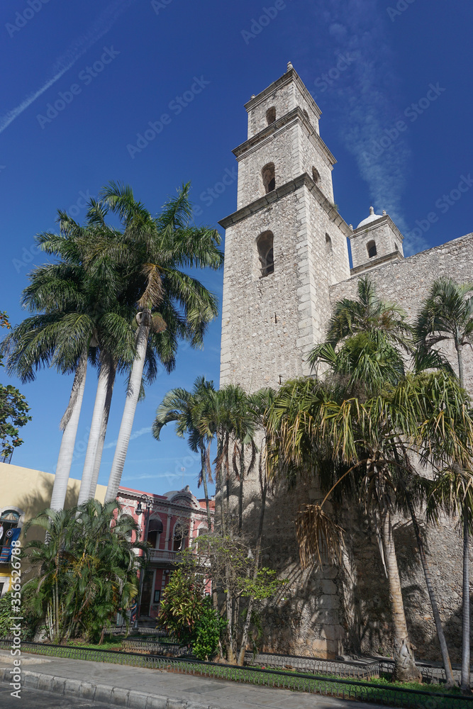 Merida, Yucatan, Mexico: Iglesia del Jesús o de la Tercera Orden - Church of Jesus or the Third Order, built in 1618.