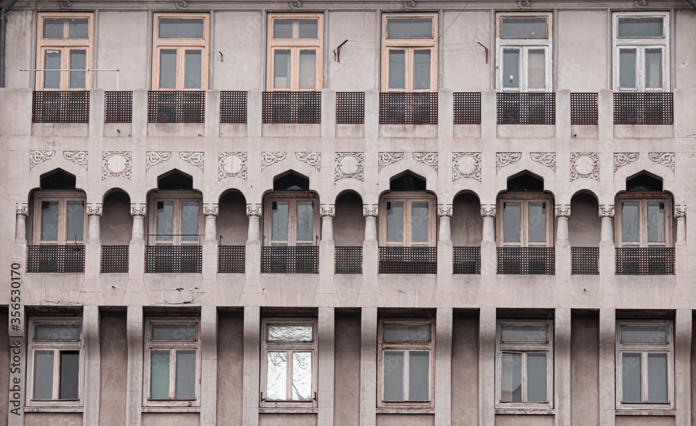 Simetric windows on a old postbelic building