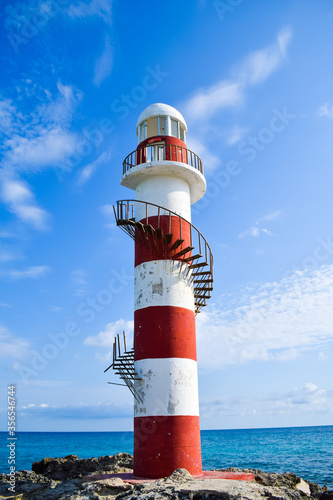 faro y naturaleza, cancun mexico