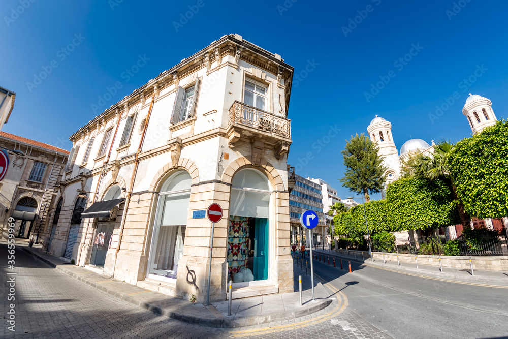 Obraz premium British colonial style houses in the old centre of Limassol. Cyprus