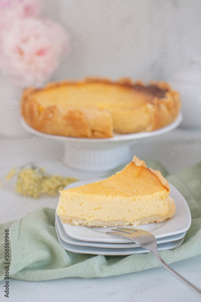sweet home made vanilla cheesecake with elderflower sweet home made vanilla cheesecake with elderflower