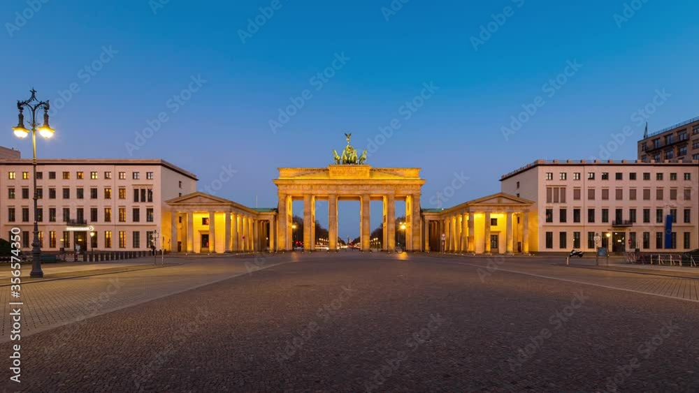 Night to Day Time Lapse of brandenburg gate, Berlin, Germany Night to Day Time Lapse of brandenburg gate, Berlin, Germany