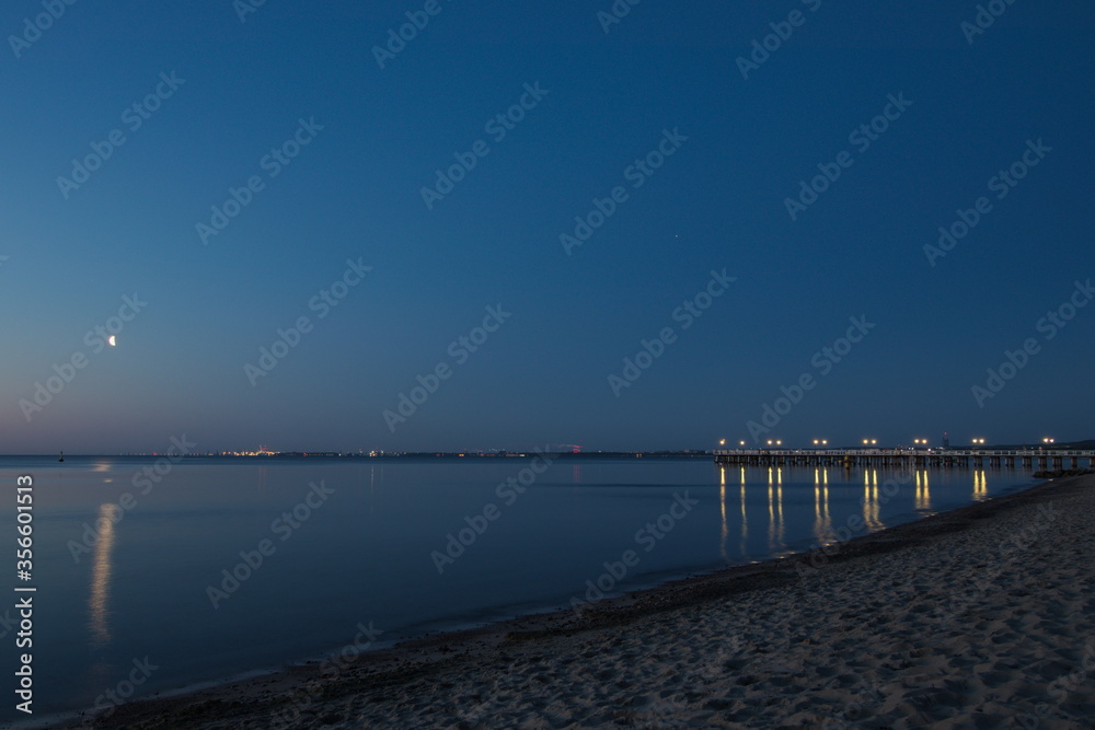 Obraz premium night pier