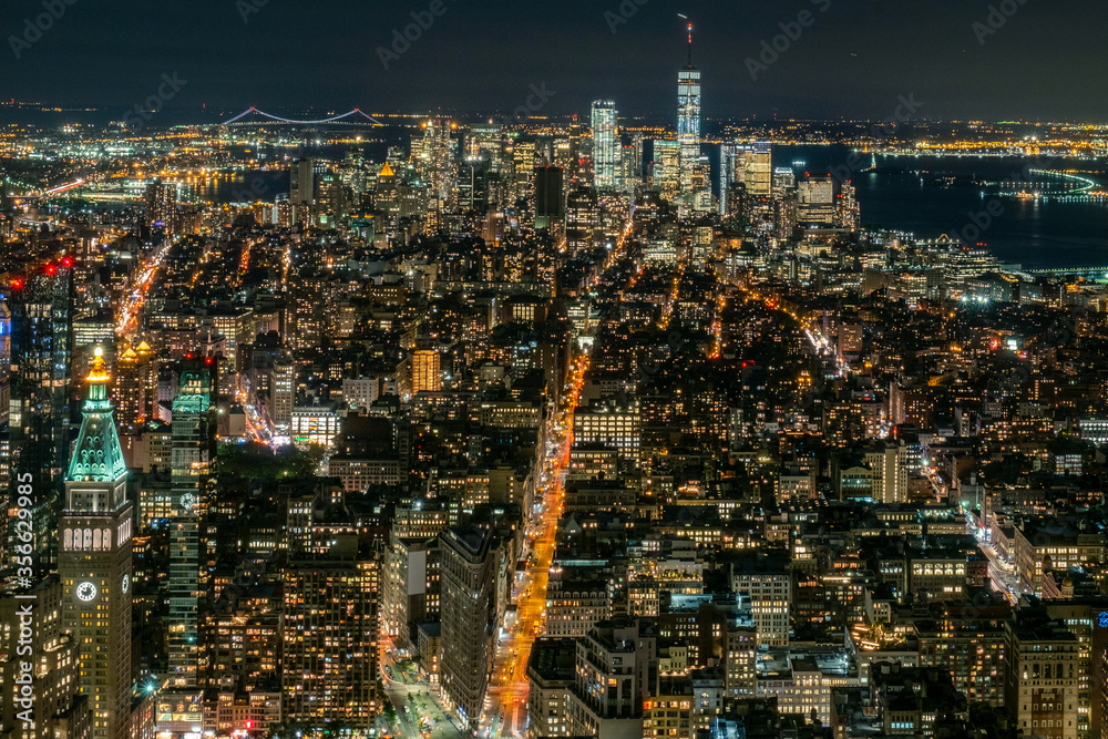 Fototapeta premium New York City skyline at night