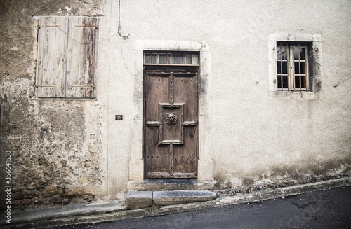 Porte ancienne