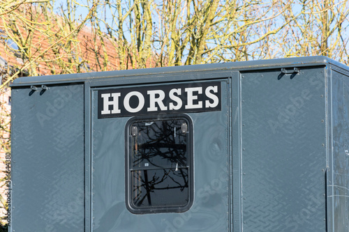 Slika na platnu Horse box with door and window with the inscription horses