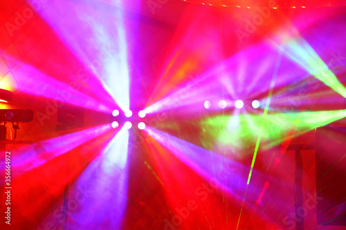 Obraz na płótnie
Laser lights during the concert w salonie