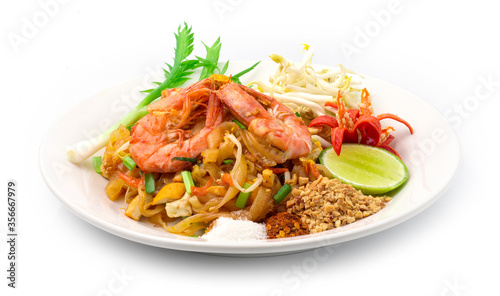 Thai Fried Noodles with Shrimps Pad Thai Style