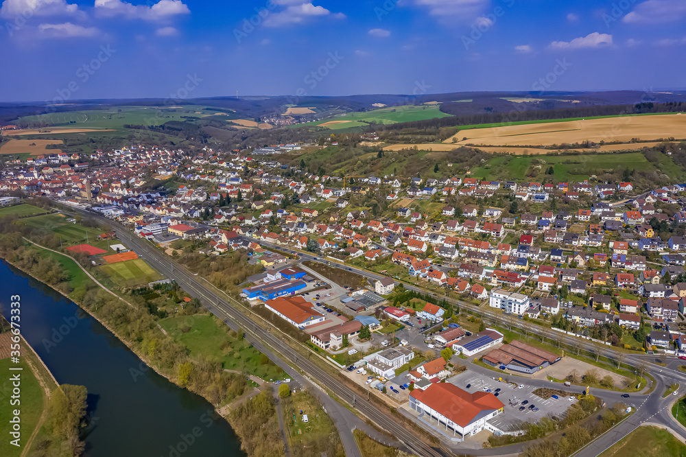 Stadt Schonungen in Bayern aus der Luft