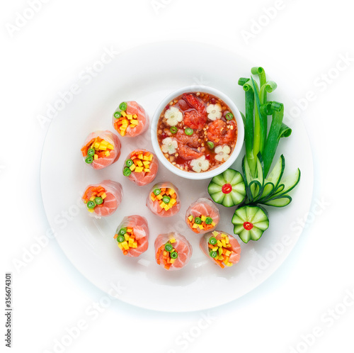 Papaya Salad Salmon Rolls Served with Papaya Spicy