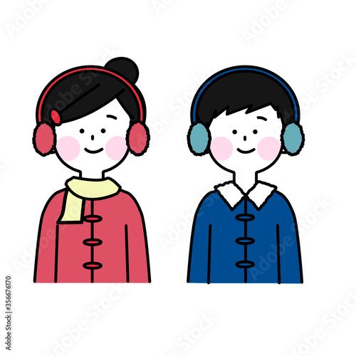 冬服でコートを羽織る男女の子供