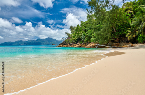Fototapeta Naklejka Na Ścianę i Meble -  Beautiful Anse Soleil beach at Seychelles