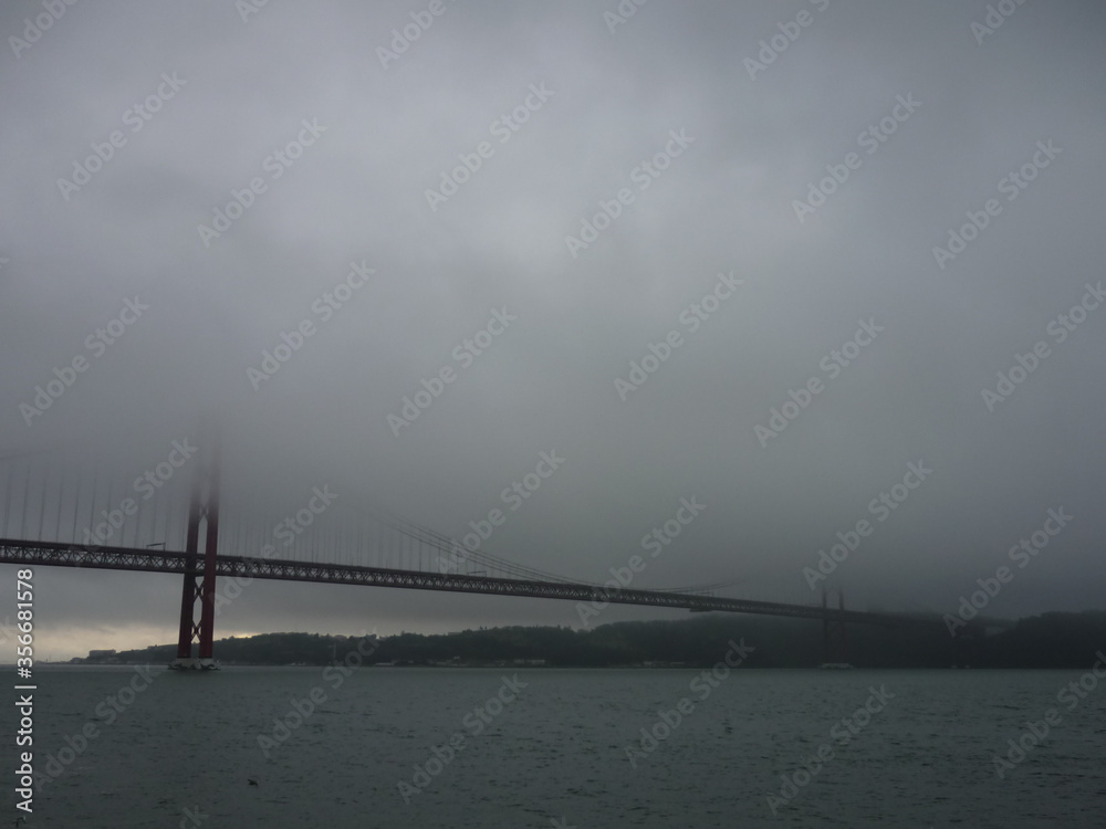 Fototapeta premium bridge in fog