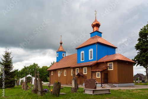  Zabytkowa cerkiew prawosławna p.w. Przemienienia Pańskiego, drewniana, wybudowana w końcu XVIII wieku, Ploski, Podlasie, Polska