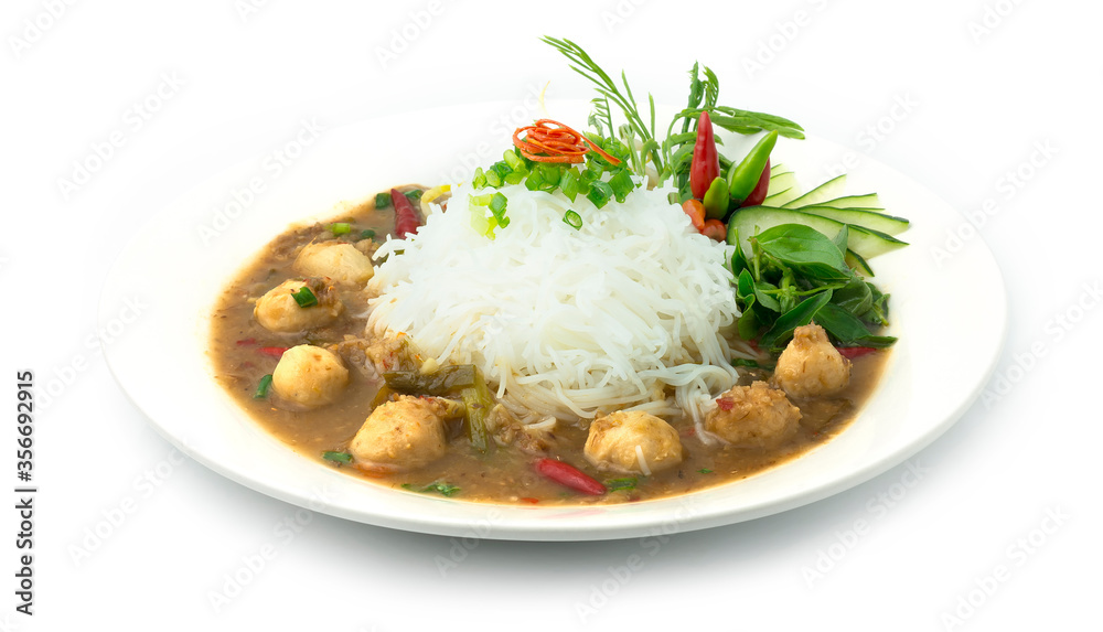 Thai Rice Noodles with Wild Curry Fish and Fish mini Balls Thai Rice Noodles with Wild Curry Fish and Fish mini Balls